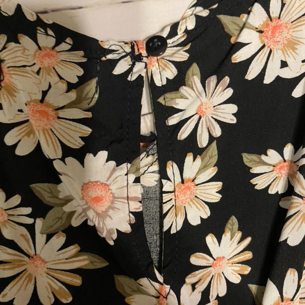 Floral Girls Dress - Picture 5 of 7